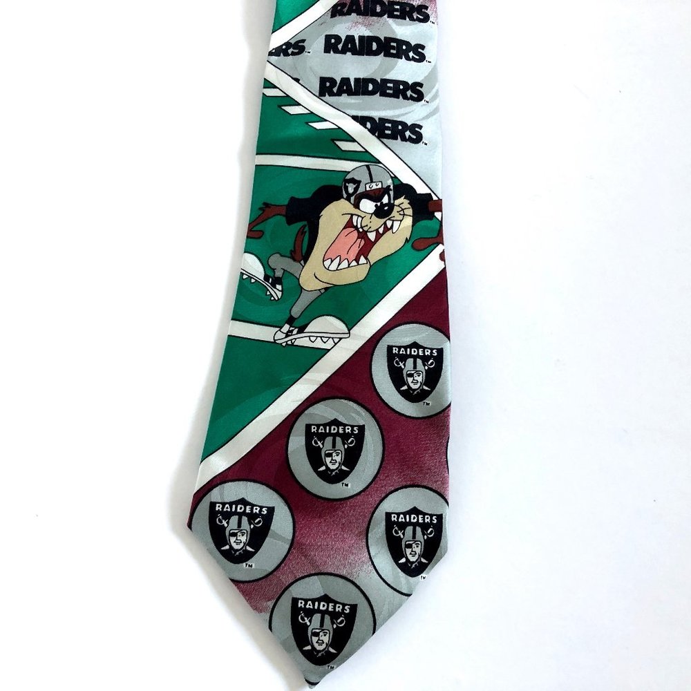 TOONS FOOTBALL RAIDERS Looney Tunes Neck Tie 1993